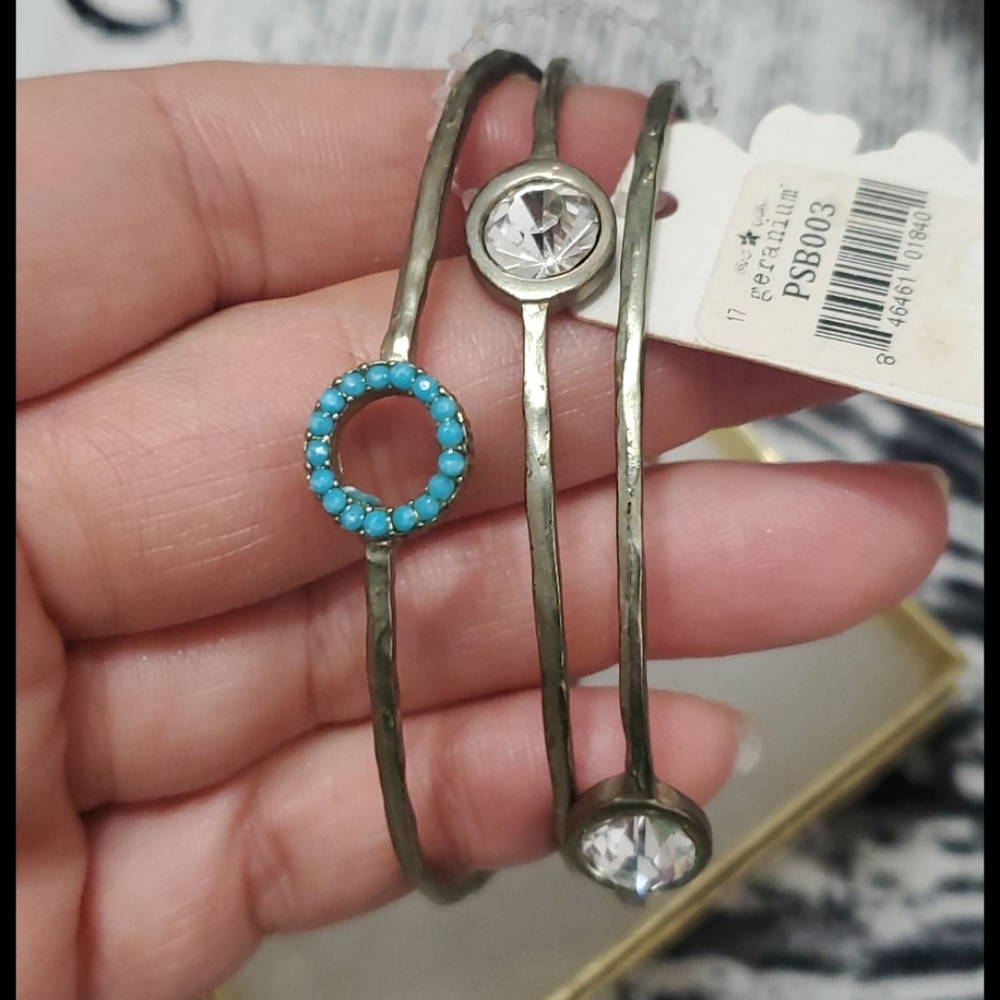New with tags 3 bangles included